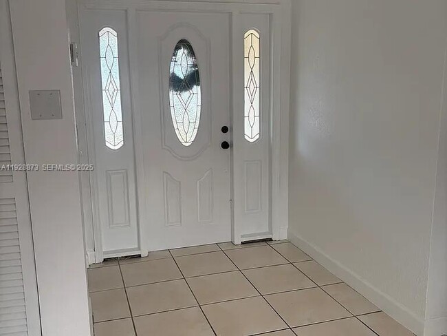 Foto del edificio - 4342 SW 145th Ave