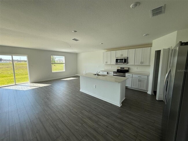 Foto del edificio - 4220 SW 82nd Ln