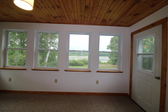 Building Photo - 48 S Shore Dr