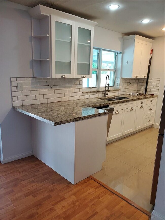 Building Photo - 11549 SW 59th Ct