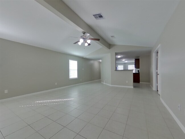 Building Photo - 424 Palomino Stand Dr