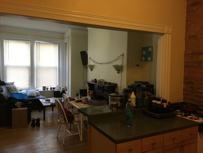 Foto del edificio - 10 Symphony Rd