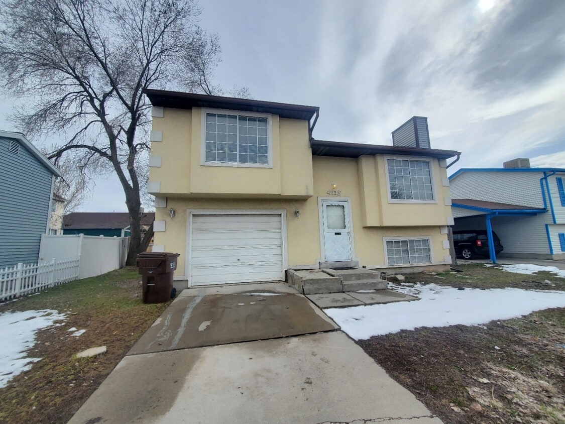 Photo - 4735 Wedgecliffe Dr (West Valley City, UT)