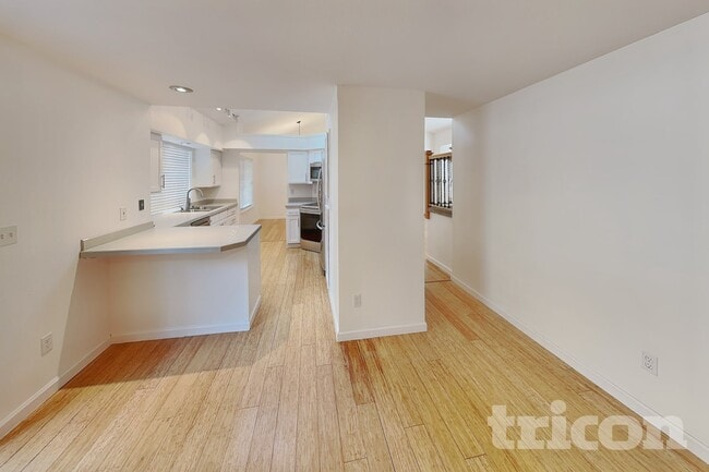 Building Photo - 24605 52nd Ave Ct E
