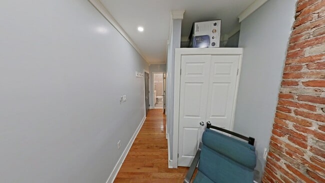 Building Photo - 126 N 53rd St
