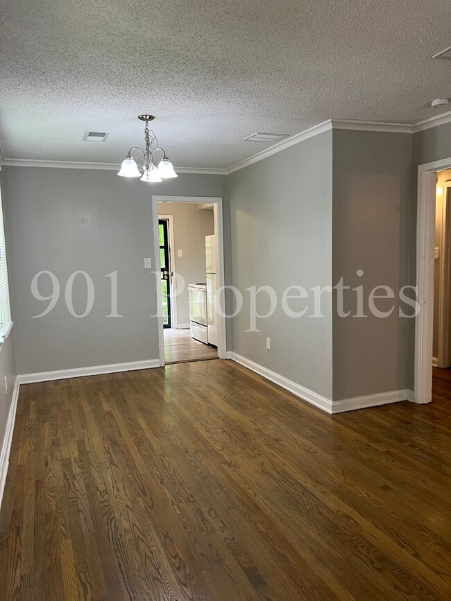 Building Photo - 4306 Ferndale Rd