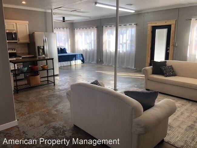 Foto del edificio - Studio, 1 bath House - 4624 Tuxedo Boulevard
