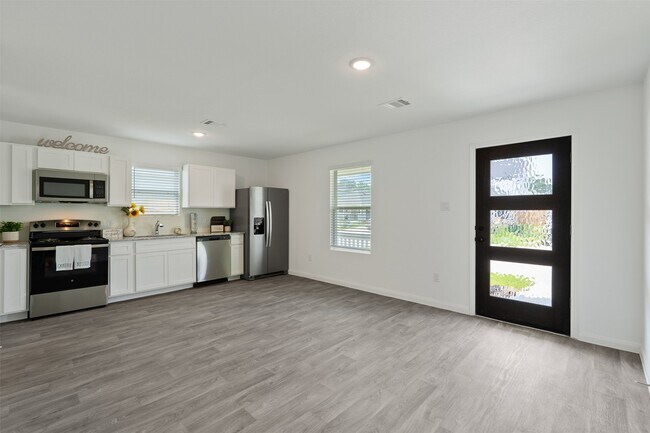 Building Photo - 16462 Valerie Marie Pl