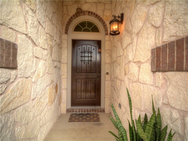 Foto del edificio - Excellent one story home available in Falc...