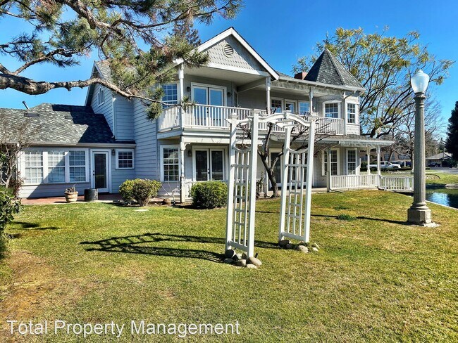 Building Photo - 4 br, 3 bath House - 5423 W Prospect Dr.