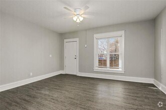 Building Photo - 2845 Belleview Ave