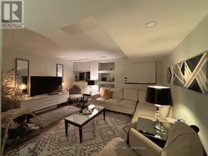 Building Photo - 287 Hinton Ter