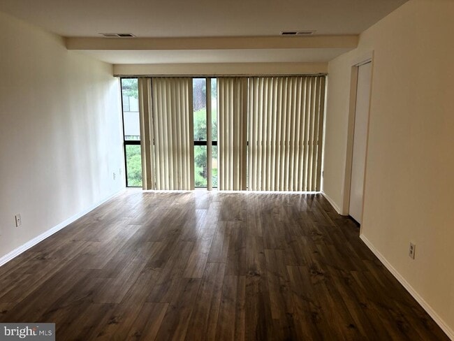 Building Photo - 19062 Mills Choice Rd