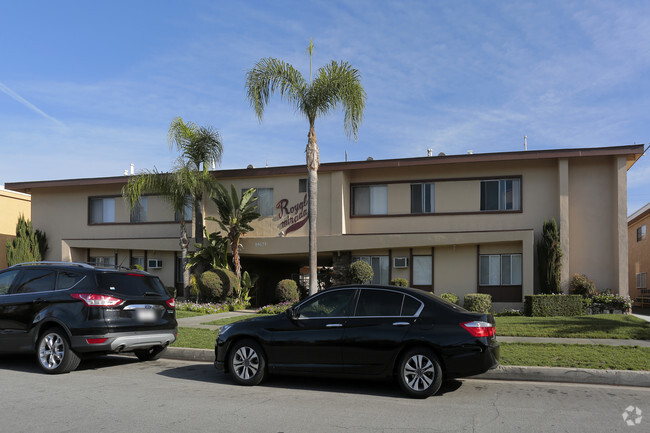 Foto del edificio - 14631 Rosecrans Ave