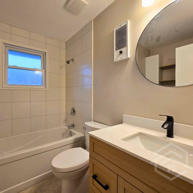 Photo du bâtiment - Newly Renovated 2-Bedroom in Woodstock!!