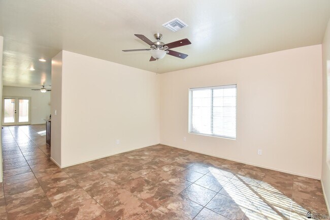 Foto del edificio - 2523 S 41st Ave