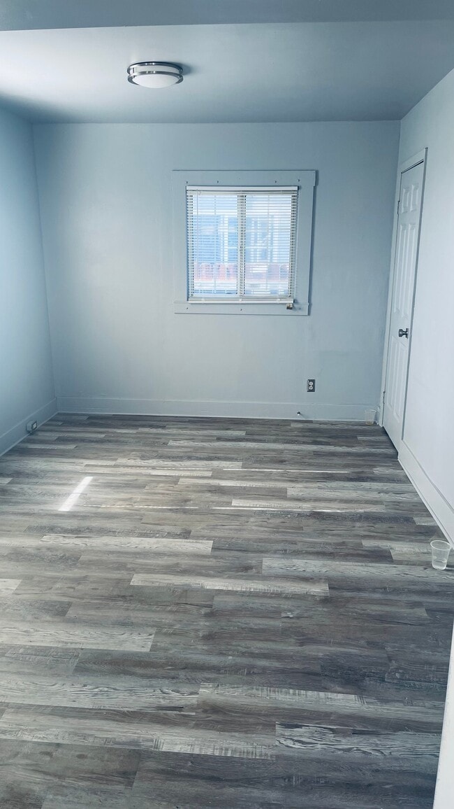 Building Photo - 5941 Rose Ave