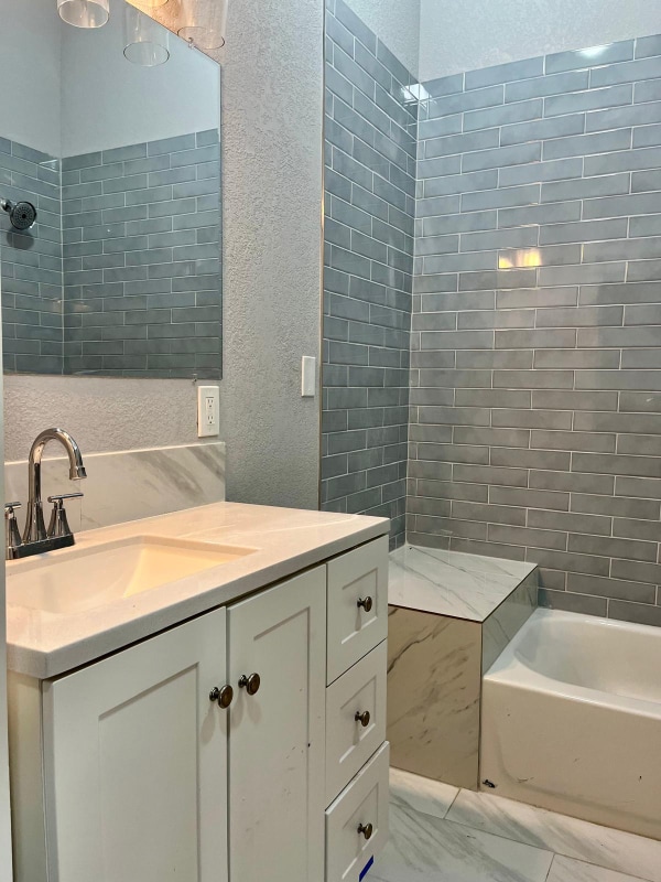 Building Photo - 2620 Colonial Ave