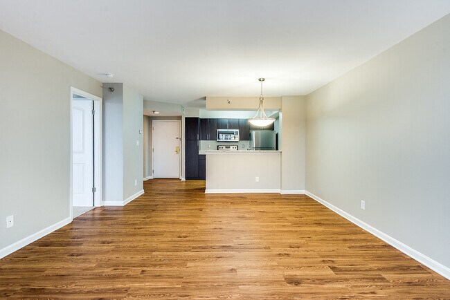 Sala de estar y comedor - Residences at Rio