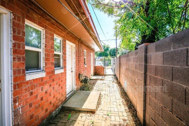 Foto principal - 303 W Highland Ave
