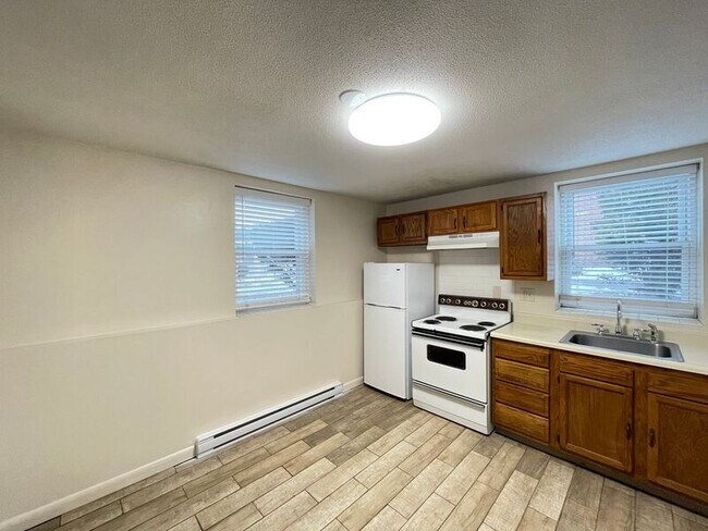 Foto del edificio - 181 Loudon Rd