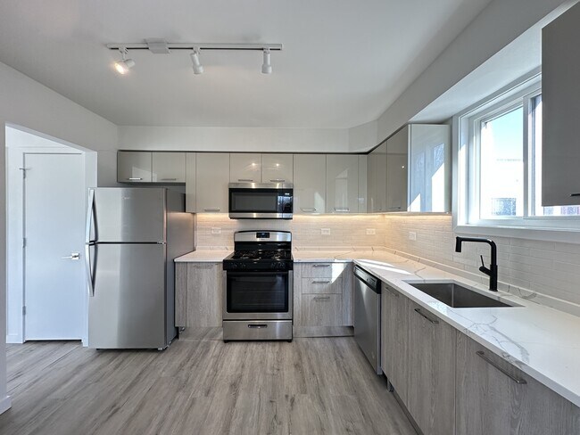 Foto del edificio - 7621 N Sheridan Rd