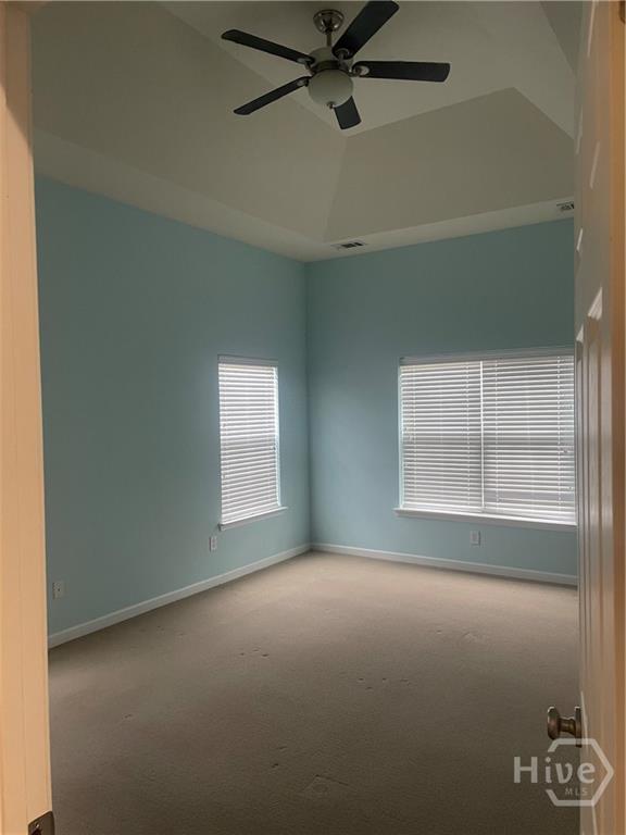 Foto del edificio - 303 Grasslands Dr