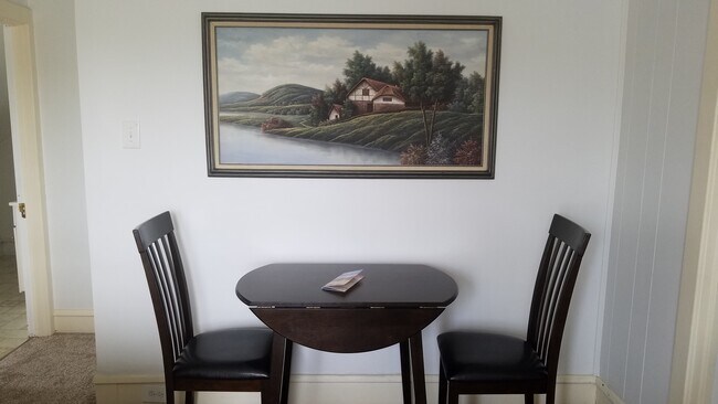 Foto del edificio - 112 E 25th Ave