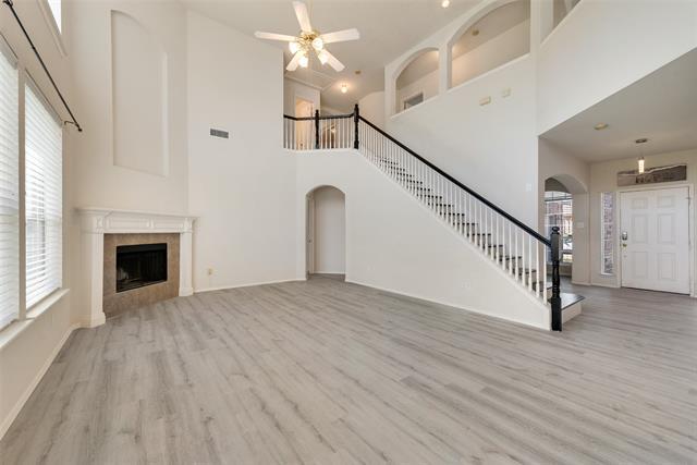 Building Photo - 1402 Mule Deer Dr