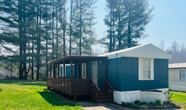 Primary Photo - 6 Hemlock Ct
