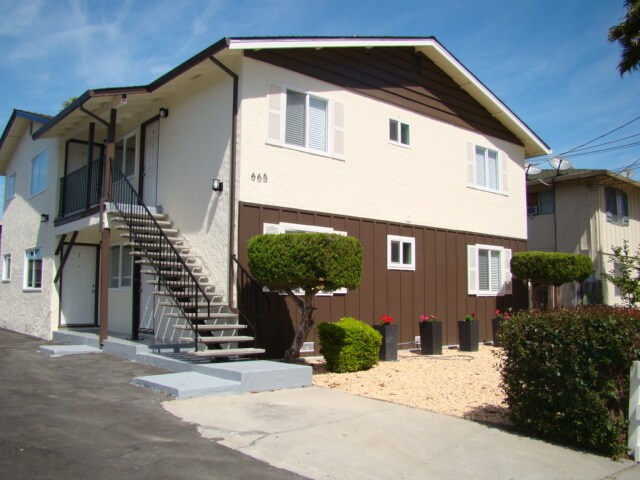 Primary Photo - 665 Johanna Ave