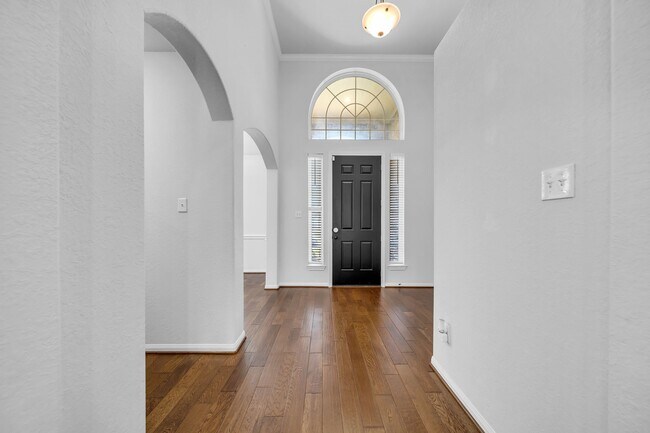 Foto del edificio - 13806 Windsor Garden Ln