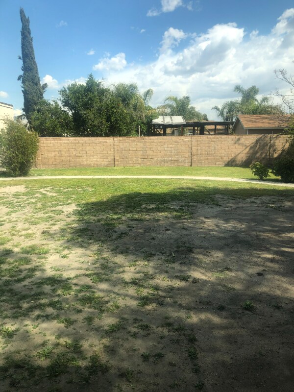 Foto del edificio - 6024 Klump Ave
