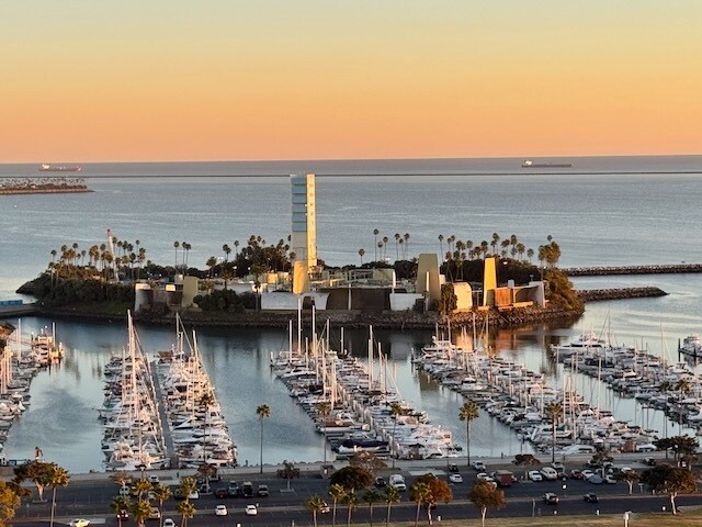 Foto del edificio - 525 E Seaside Way