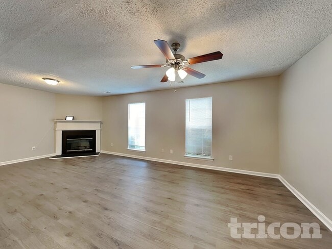 Building Photo - 3525 Brookstone Way