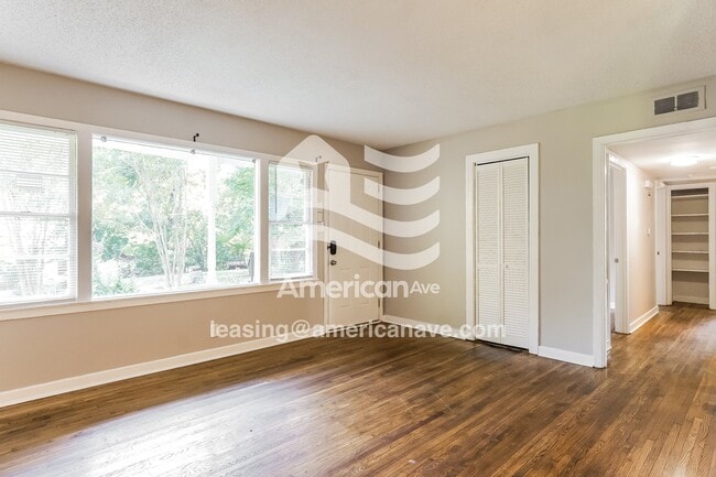 Foto del edificio - 620 Glen Crest Dr