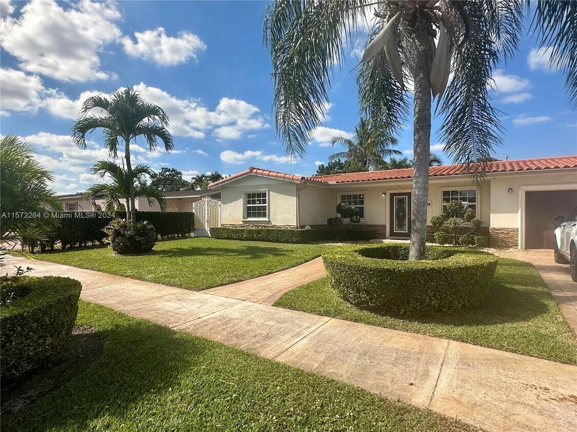 Primary Photo - 18024 NW 78th Pl