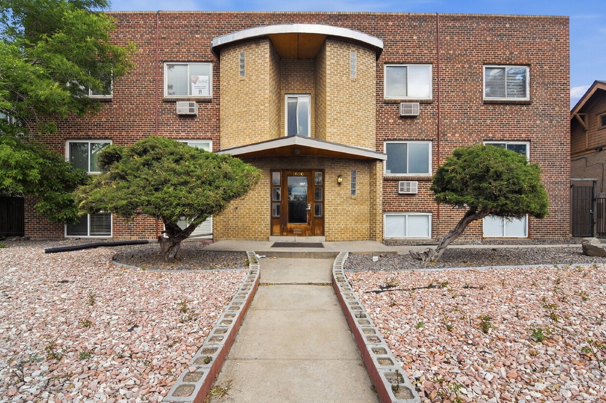 $1,345.95, 1 Beds - 1 Bath, Condo in Denver with Onsite Laundry! - $1,345.95, 1 Beds - 1 Bath, Condo in Denver with Onsite Laundry!