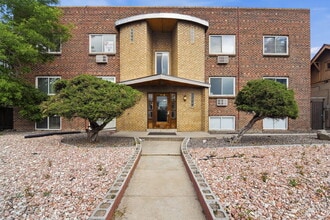 Building Photo - 1620 Colorado Blvd