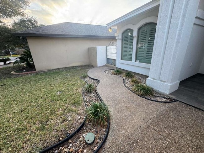 Building Photo - 2064 Lima Loop