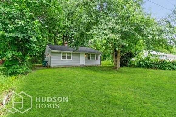 Foto del edificio - AVAILABLE NOW! - 1419 Davista Ave, Madison...
