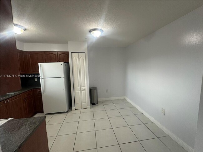 Foto del edificio - 1453 SW 3rd St