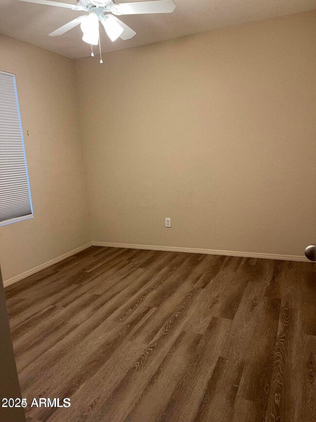 Building Photo - 6541 E Aire Libre Ln