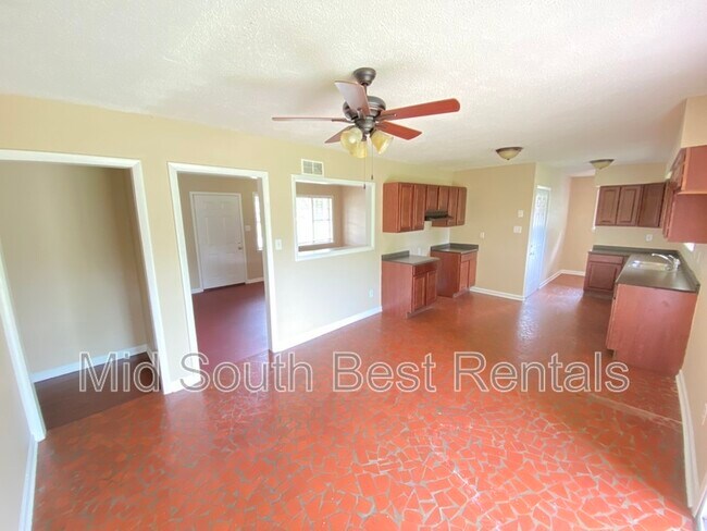 Building Photo - 341 Whiteville Ave