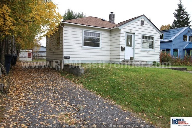 Foto del edificio - Updated 1 bedroom! All utilities included!