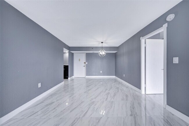 Foto del edificio - 1100 St Charles Pl