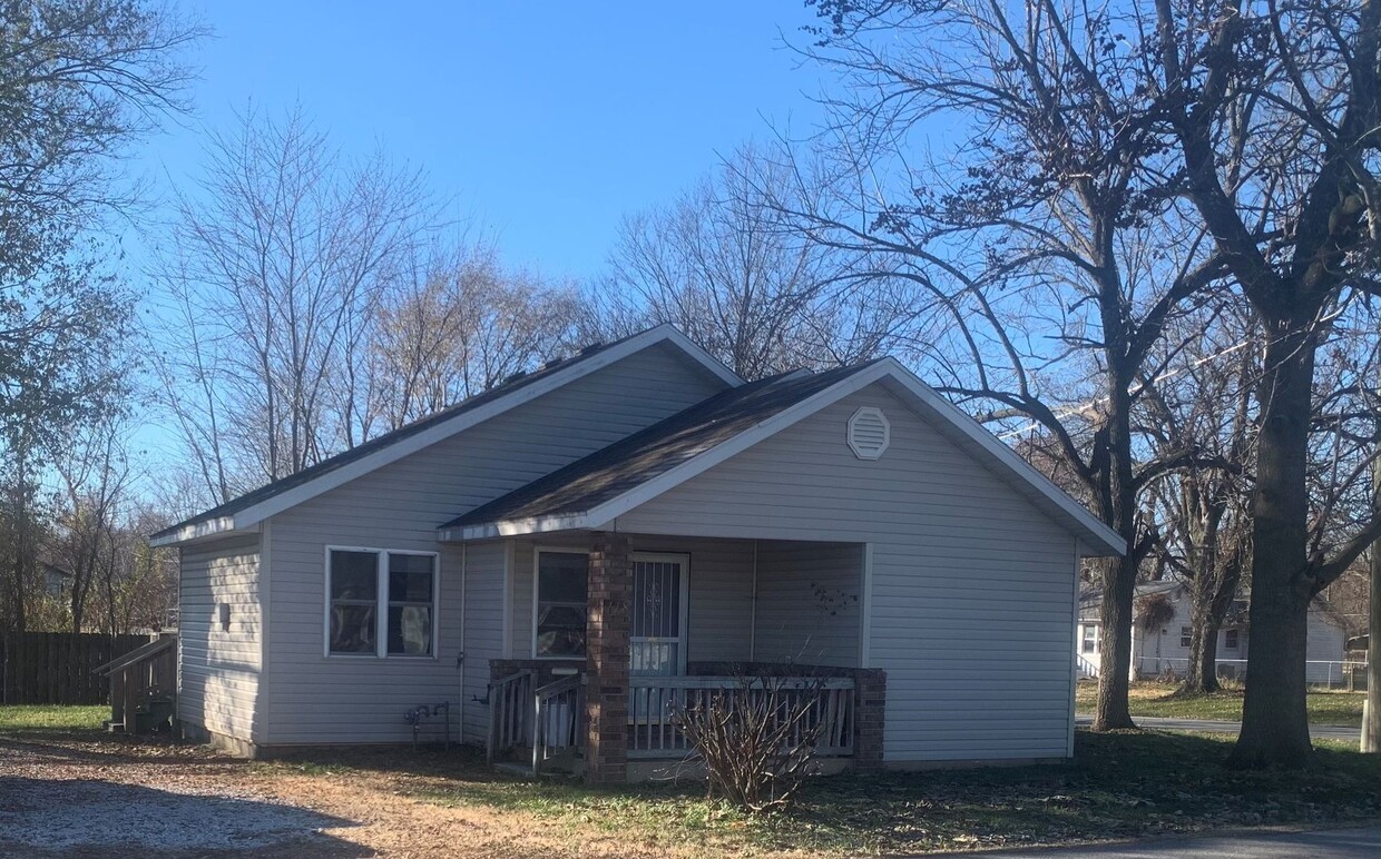 Foto principal - Cozy 2 bed/2 bath Home in Republic!