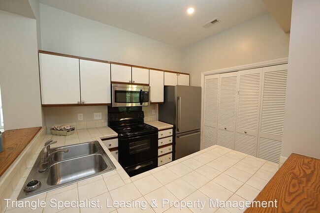 Building Photo - 2 br, 2 bath House - 6121 Sunpointe Drive ...