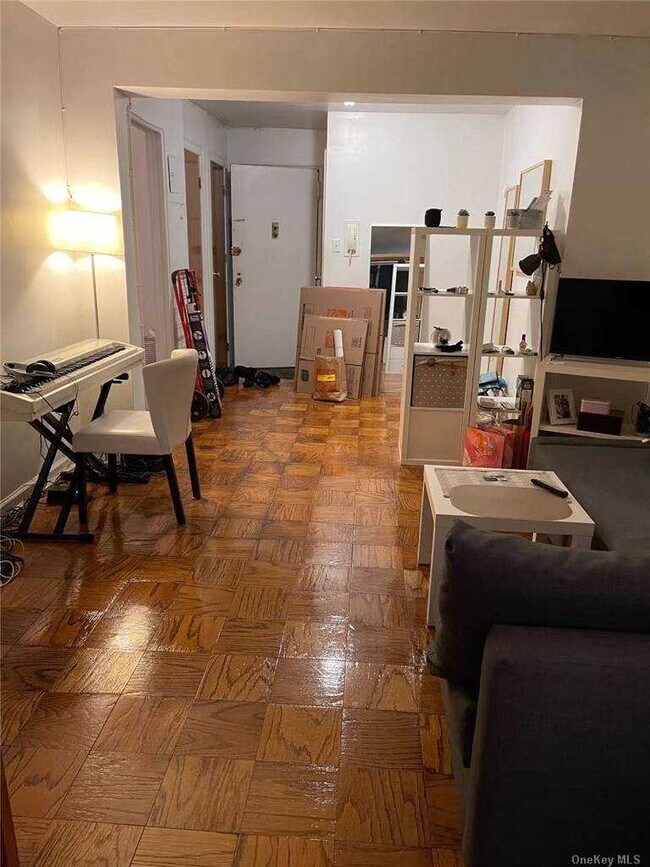 Foto del edificio - 53-11 90th St