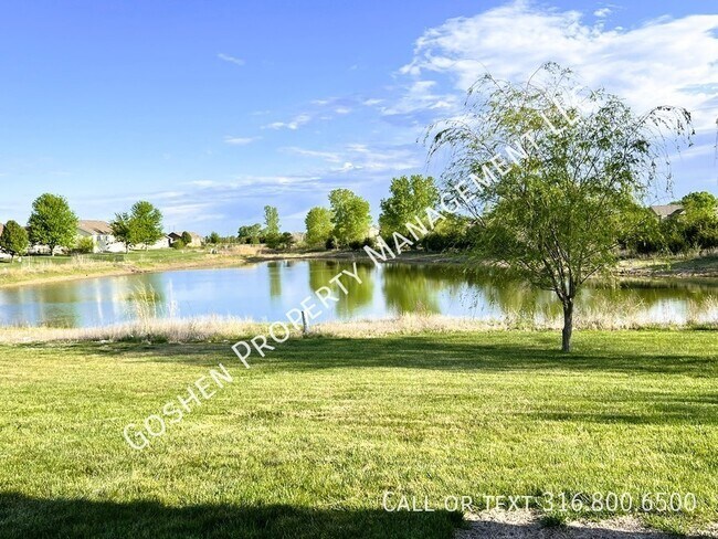 Building Photo - Gorgeous Home with Lakeside View